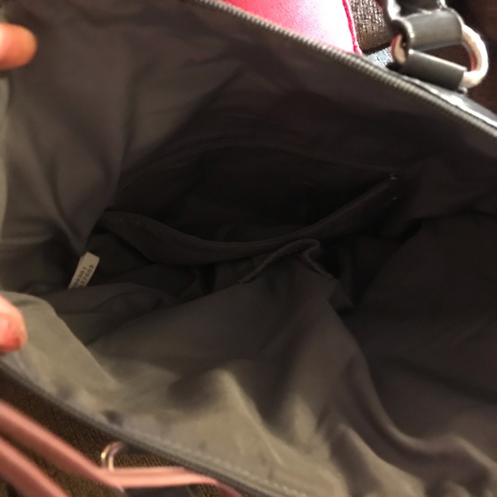 Purse - Picture 2 of 3